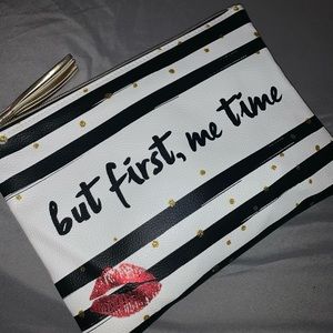 Cosmetic bag